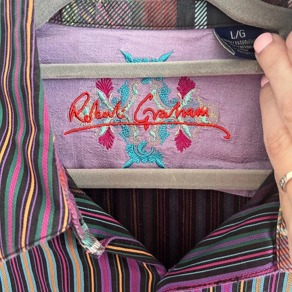 Robert Graham Patterned Striped Button Down Shirt Size Large - Picture 2 of 6
